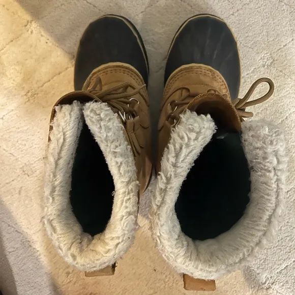 Tan Sorel winter boots