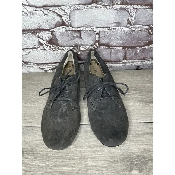 Taos Gray Suede Cobbler Lace Up Oxford Metallic Floral Women’s Sz 7.5M US/38EU