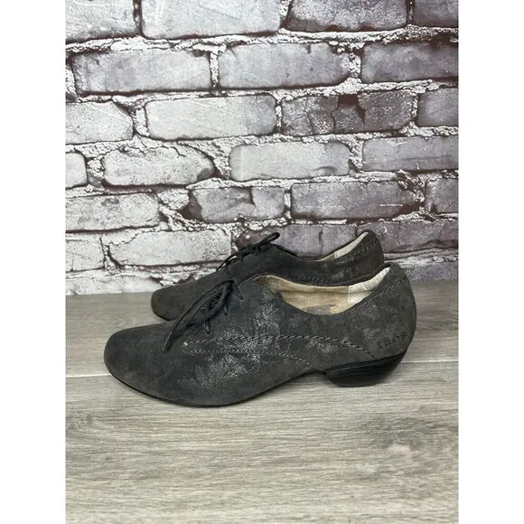 Taos Gray Suede Cobbler Lace Up Oxford Metallic Floral Women’s Sz 7.5M US/38EU