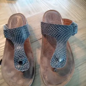 Taos Lucy Thongs Grey Snakeskin 8-8.5
