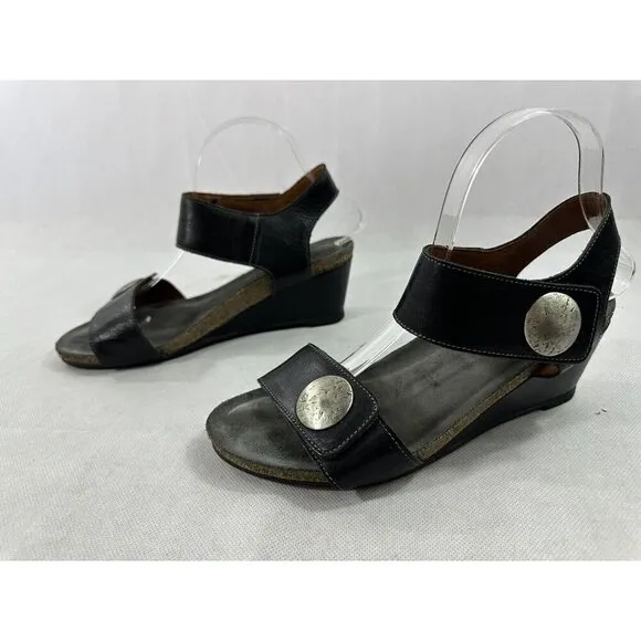 Taos Sandals Womens Carousel 3 Wedge Straps Casual Black Leather Black 9-9.5