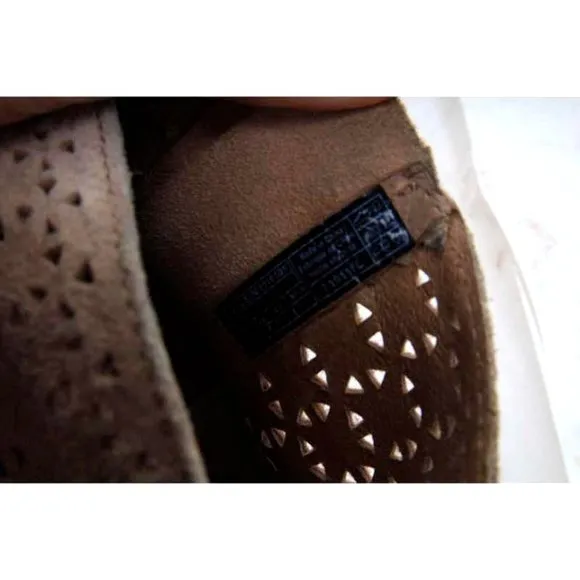 TEVA boots  DE LA VINA perforated suede delavina ankle booties winter womens  7
