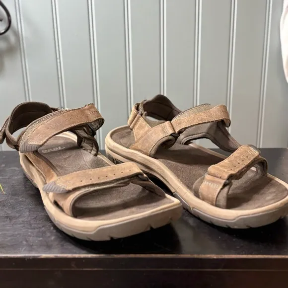Teva Men's Sandal Brown Size 13