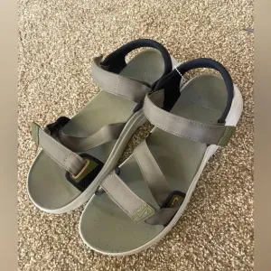 Teva Men's Zymic max Comf Sandal, Dark Olive Green Sz 13
