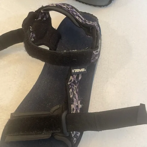 Teva sandals outdoor water hiking shoes 6427 black purple women’s size 8