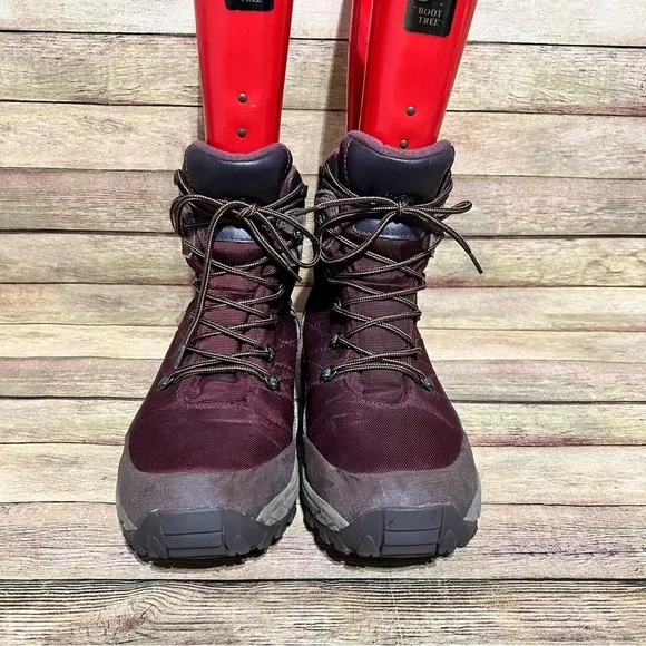 The North Face Chilkat Mid Hiking Boots