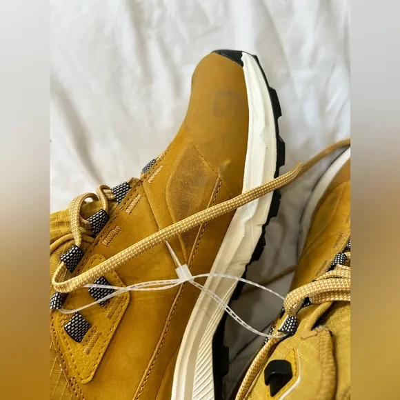 THE NORTH FACE Cragstone Leather Mid‎ WP Womens Hiking Boots   size 10