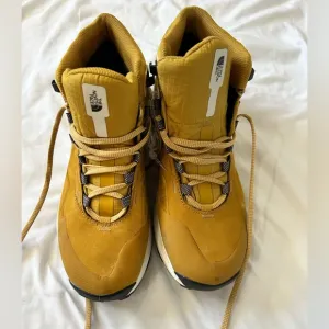 THE NORTH FACE Cragstone Leather Mid‎ WP Womens Hiking Boots   size 10