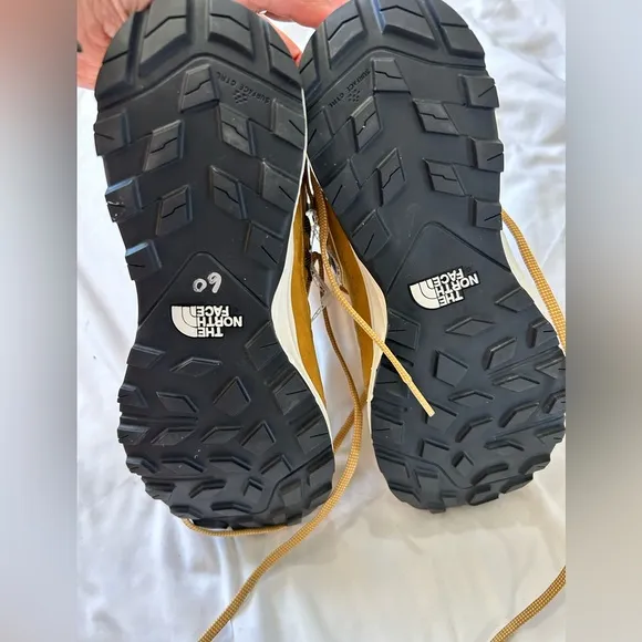 THE NORTH FACE Cragstone Leather Mid‎ WP Womens Hiking Boots   size 10