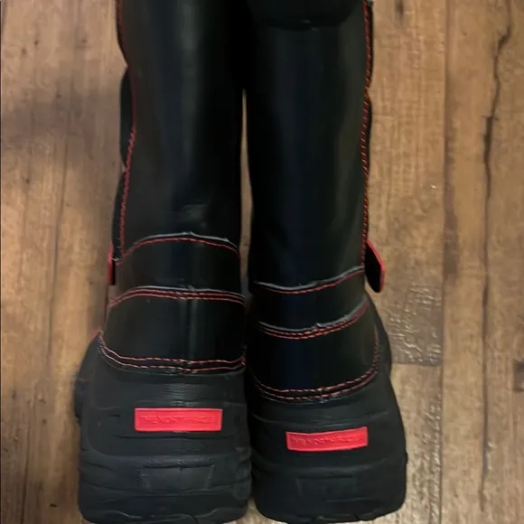 The North Face Kids Black Winter Boots