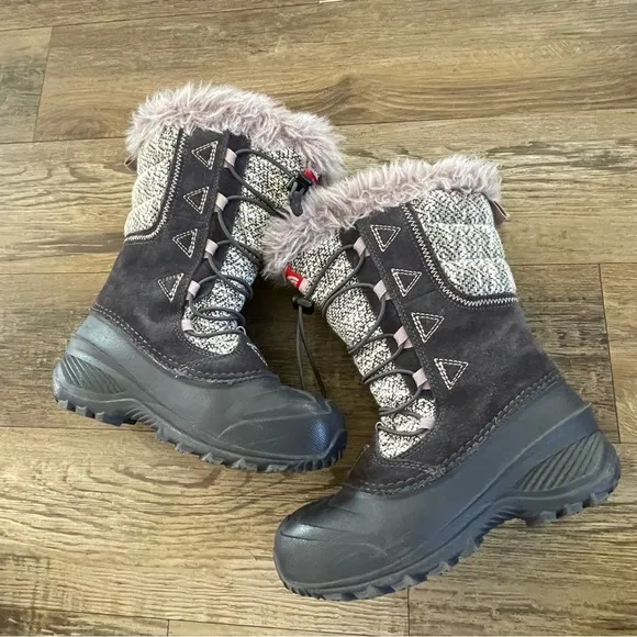 The North Face kids winter snow boots 3