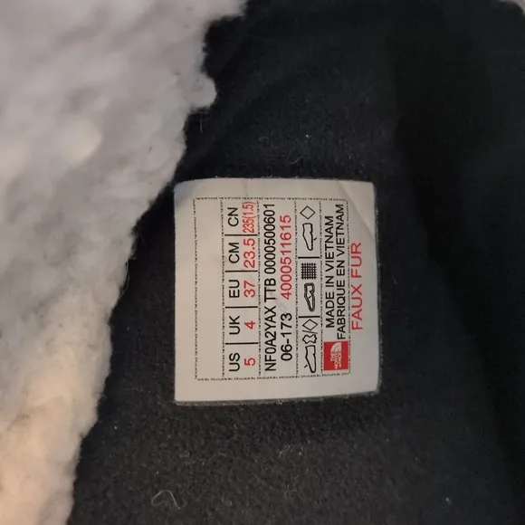 The North Face women's winter boots size 5 Purple and gray 💥💫Excellent shape💥