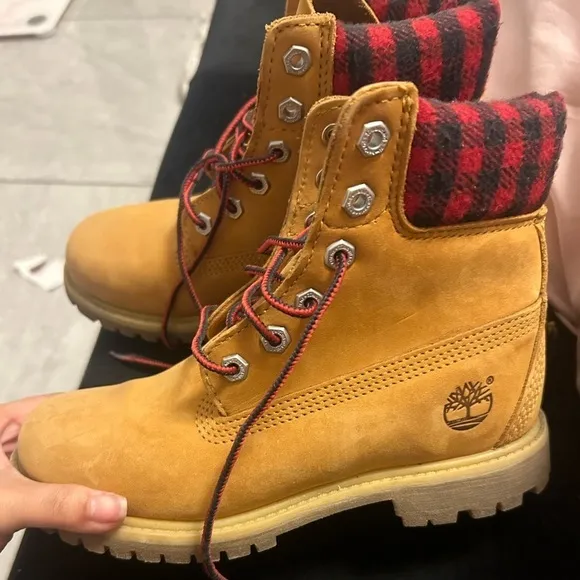 Timberland Women's Buffalo Check Plaid Hiking Boots Brown Red