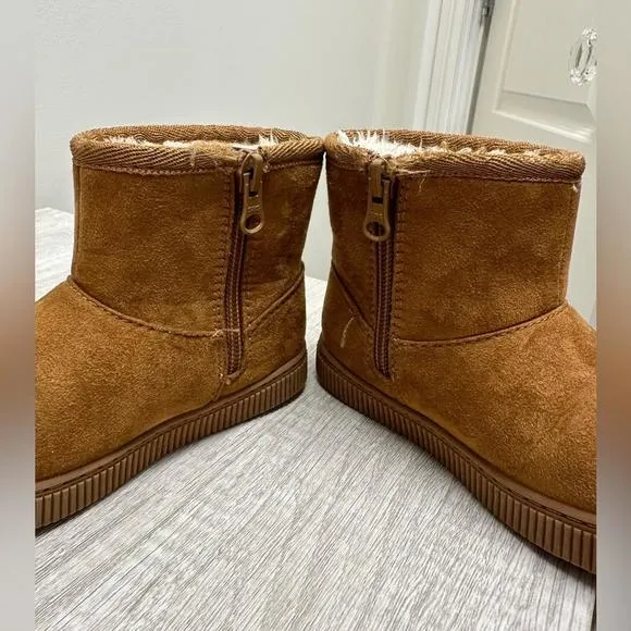 Toddler Cat &amp; Jack Winter Boots - like UGG fur lines with Zipper Cat &amp; Jack