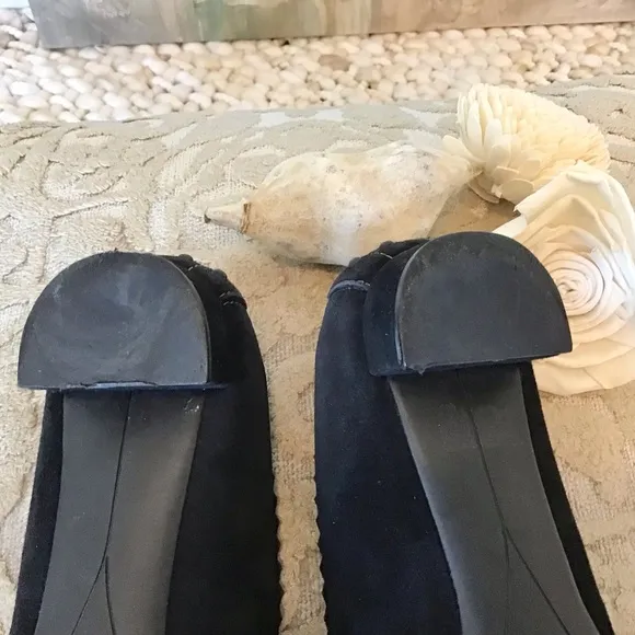 Tod’s Black Suede Metal Logo Block Heel Pumps Size EU 38.5/US 8.5, EUC