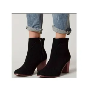Toms Lunata Suede Heeled Ankle Boot | Black