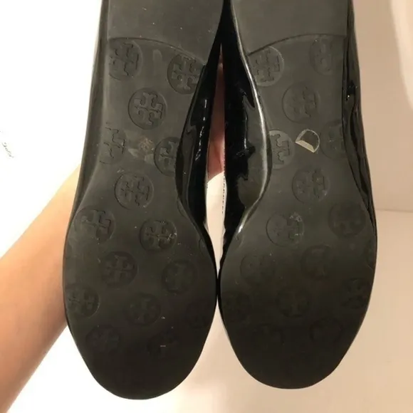 TORY BURCH black patent leather shoes