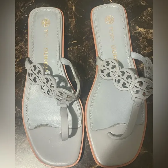 TORY BURCH Tiny Miller Medallion Logo Leather Wedge Thong Sandals Sz 11