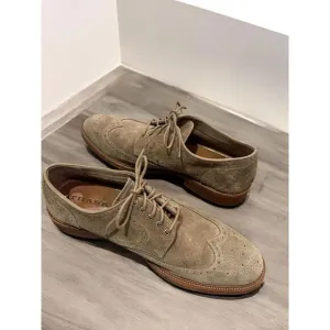 Trask Shoes Mens Wingtip Oxfords Tan Suede Leather Vibram Soles 30-1700 Size 11M