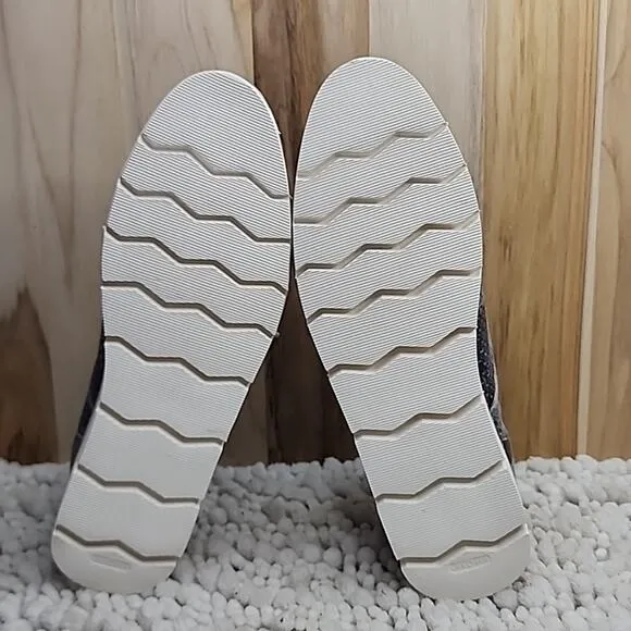 ☆TRASK☆LENA PERFERATED CAMO LACE-UP POINTED SNEAKERS GREY/SILVER LADIES 8.0 🔥