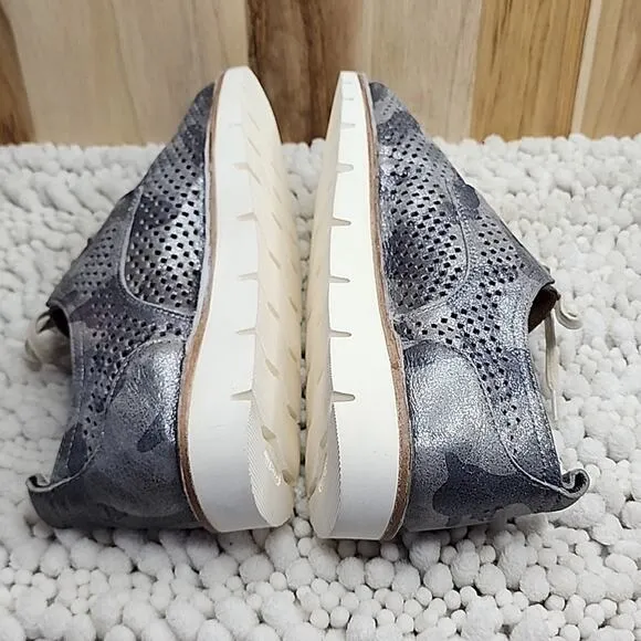 ☆TRASK☆LENA PERFERATED CAMO LACE-UP POINTED SNEAKERS GREY/SILVER LADIES 8.0 🔥