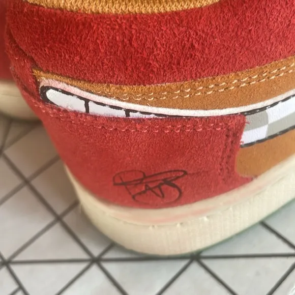 TRVP dunks men’s size 6, great condition, colorful and unique shoe