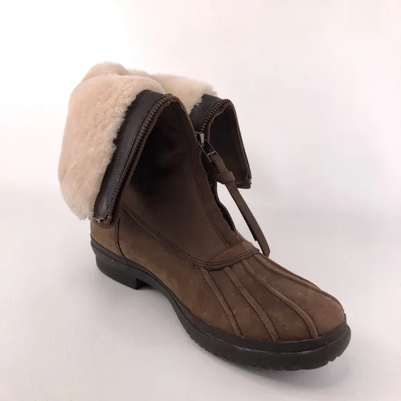 UGG Arquette Brown Leather Winter Boots 9