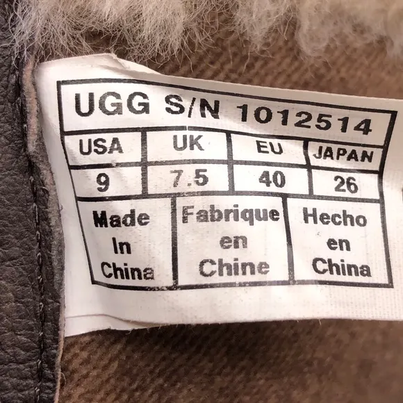 UGG Arquette Brown Leather Winter Boots 9