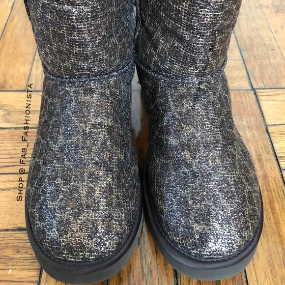 UGG Australia leopard print winter boots size 7