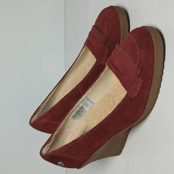 UGG Australia Reese wedge moccasin loafer shoes woman's size 6 EU 37