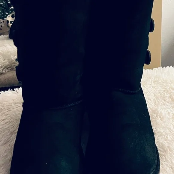 Ugg Australian Bailey Button Triplet II S/N 1962 Winter Boots Black Size 4.