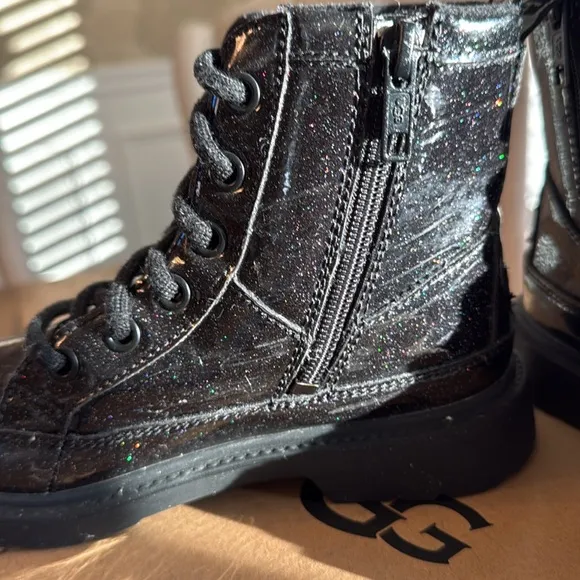 UGG Black Glitter Robley Boots Kids little girls Size 13