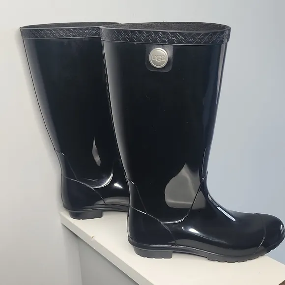 UGG Black Winter Rain Boots with Glossy Finish