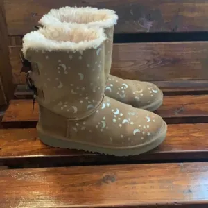 UGG boots size 3