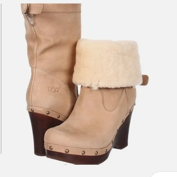 Ugg Carnegie Tan Suede Wedge Boots | Size 10