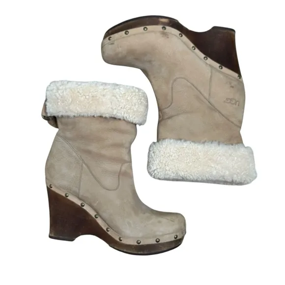 Ugg Carnegie Tan Suede Wedge Boots | Size 10