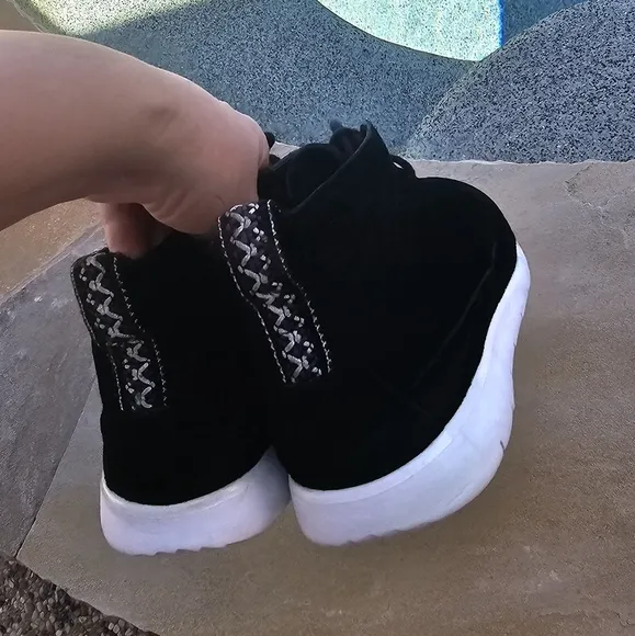 Ugg CHUKKA BOOT FREAMON BLACK WHITE TWINSOLE Black Suede Men's Shoes 11,5