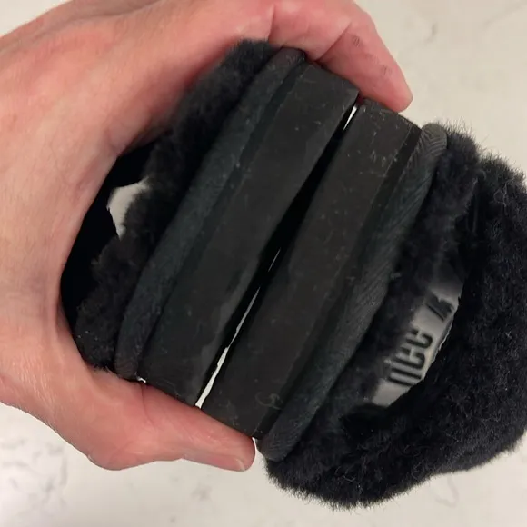 UGG Disco Slide Kids Black Fluffy Sandals - Slippers Size 13