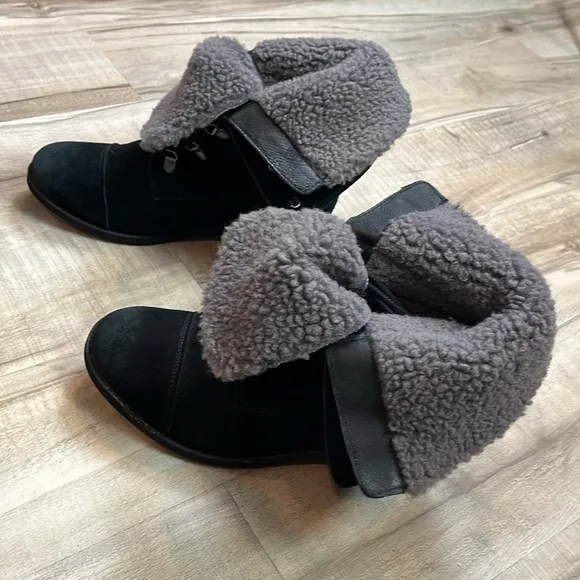 UGG Gradin black suede lace up winter combat boots size 9