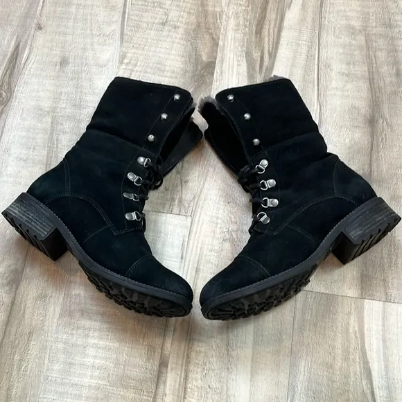 UGG Gradin black suede lace up winter combat boots size 9