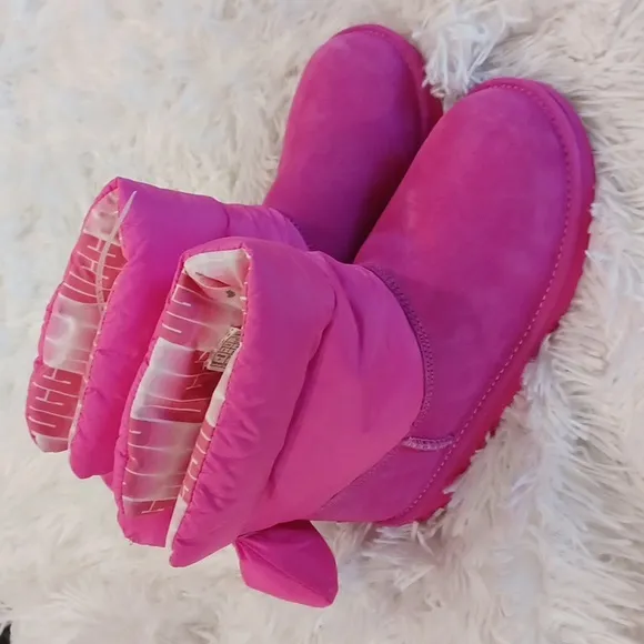 UGG Kid's Bailey Bow Maxi Winter Boots Pink NWOB Big Girl 5/Women's 7