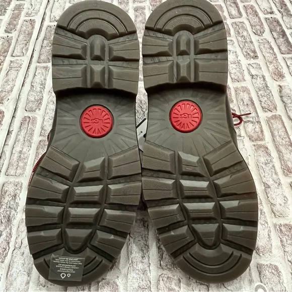 Ugg Mens Biltmore Waterproof Hiker Boot NWT Sz 9 Seamless Utility Gorpcore‎