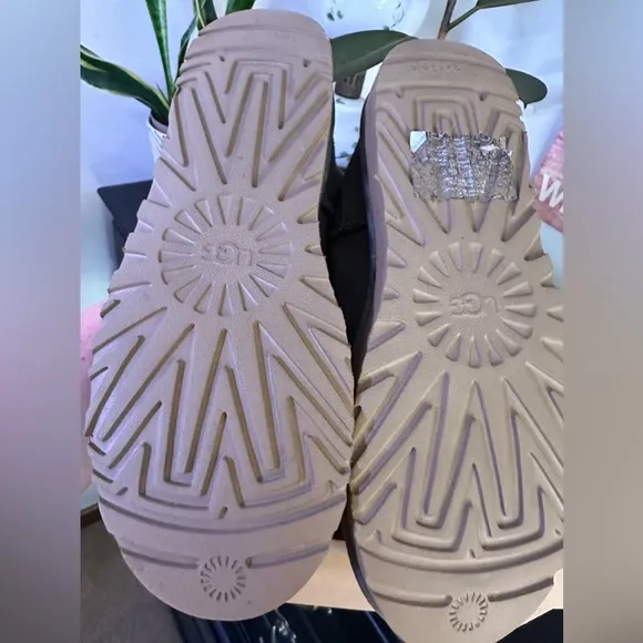 UGG - Ultra Mini Classic Boot