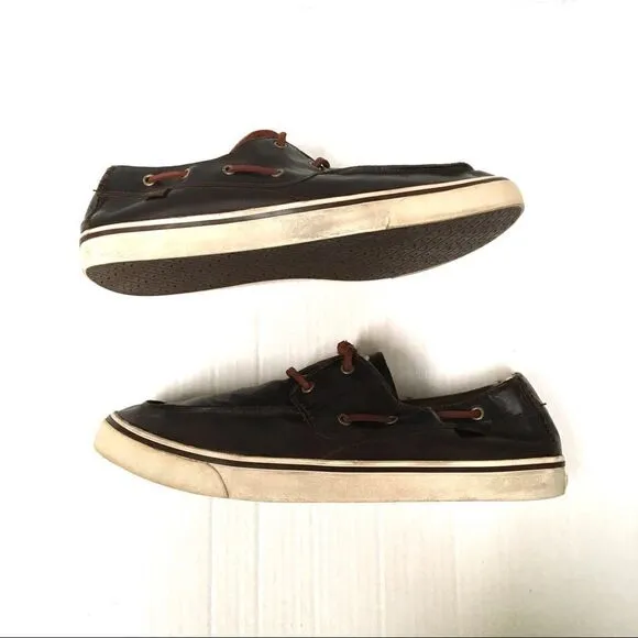 UGG brown leather boat/deck loafer shoes 11