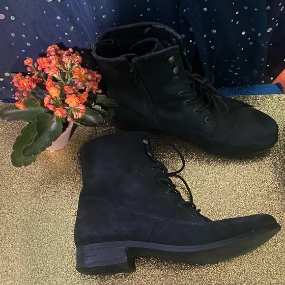 UNBRANDED SUEDE WINTER LEATHER EDGY MOTO BLACK  LACE Boots FLAWED ADORABLE