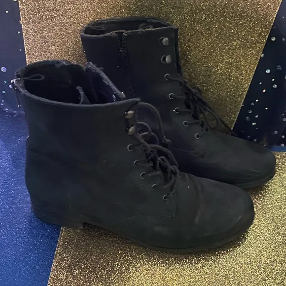 UNBRANDED SUEDE WINTER LEATHER EDGY MOTO BLACK  LACE Boots FLAWED ADORABLE