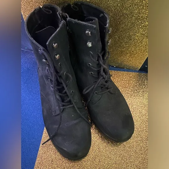 UNBRANDED SUEDE WINTER LEATHER EDGY MOTO BLACK  LACE Boots FLAWED ADORABLE
