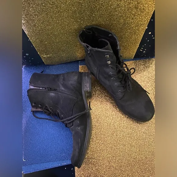 UNBRANDED SUEDE WINTER LEATHER EDGY MOTO BLACK  LACE Boots FLAWED ADORABLE