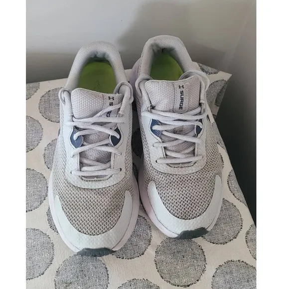Under Armour Boys Surge 3 Print Running Shoes Size 7