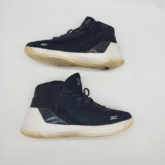 UNDER ARMOUR CURRY 3 Basketball Sneakers Size 7 Youth Shoes Black